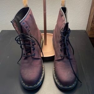 Vegan linen-look doc martens size 11